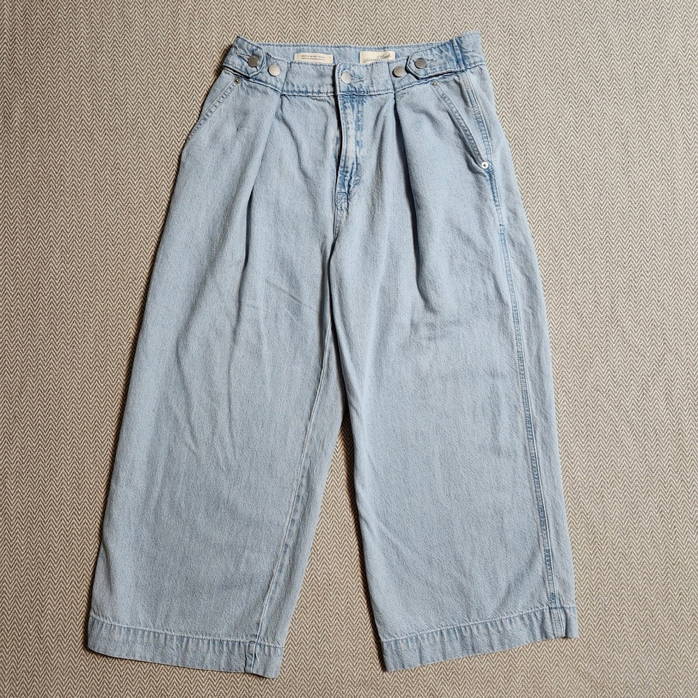 Universal Thread Light Wash Cropped Two-Way Trouser Jeans 6R Pleated Wide Leg